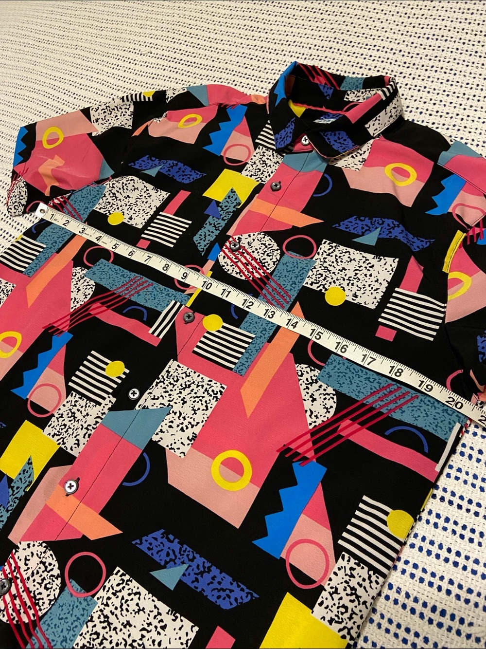 Drill Clothing Company Oh Snap Stretch Retro Geometric Button Down Shirt Small - Picture 10 of 10